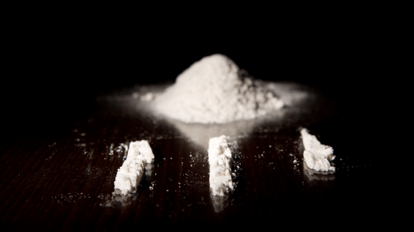 uk-rehab-network-cocaine-addiction-treatment-client-receiving-therapy-and-medical-detox-in-uk-rehab-clinic