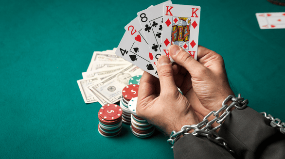 uk-rehab-network-gambling-addiction-recovery-client-receiving-cognitive-behavioral-therapy-in-uk-clinic